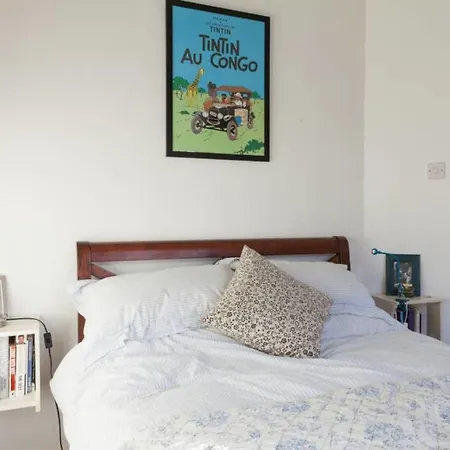 Holiday home Cosy Redbrick Unbeatable Location Aikh96